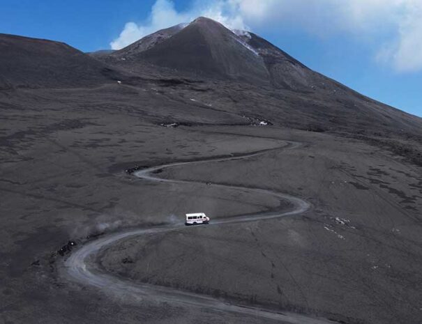 Bus-4x4---Funivia-dell'Etna-(3)